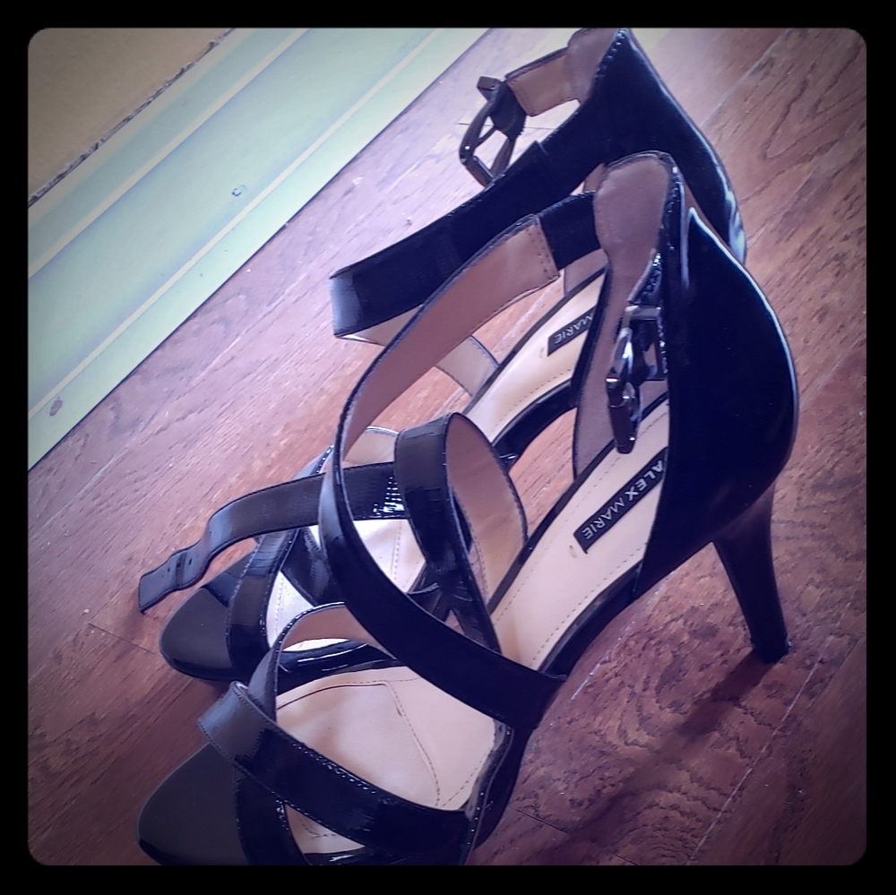 Women's shoes high heels